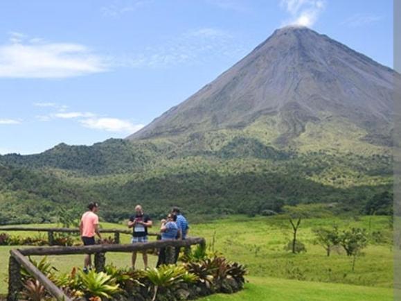 Bungalow Batsu La Fortuna الغرفة الصورة